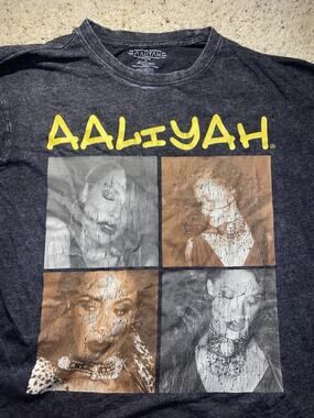 Vintage Aaliyah 2000s Rapper Distressed Graphic Adult XL Black Washed Tee Shirt
